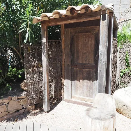 Aparthotel Maranatha, Front De Avec