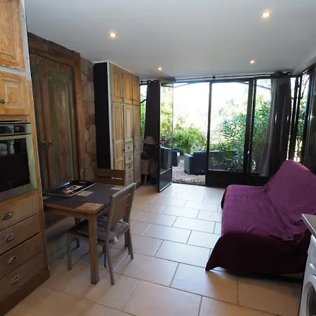 Maranatha, Front De Avec