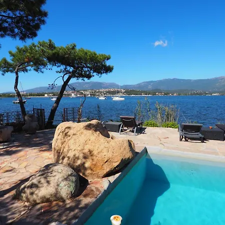 Maranatha, Front De Avec 4*