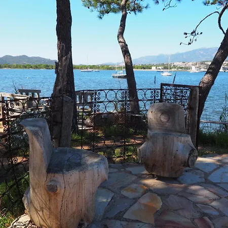 Maranatha, Front De Avec بورتو فيكشْيو