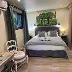 Aparthotel Maranatha, Front De Avec