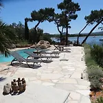 Maranatha, Front De Avec 4* פורטו-וישיו