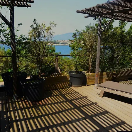 Maranatha, Front De Avec Hotel apartamentowy 4*