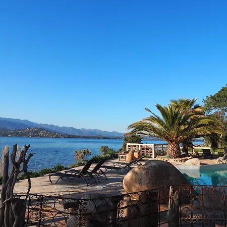 Maranatha, Front De Avec 4*