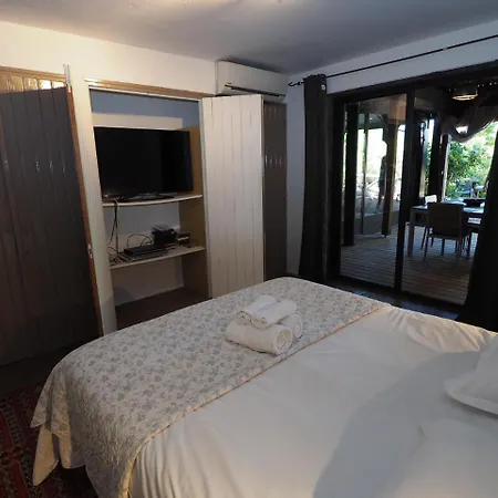Maranatha Pieds Dans L Eau Aparthotel 4*