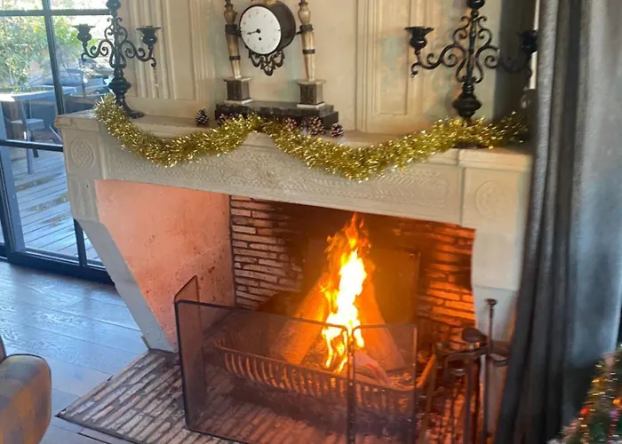 Maranatha, Front De Avec Porto-Vecchio (Corsica)